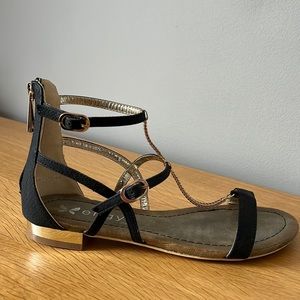 ENGYE sandals